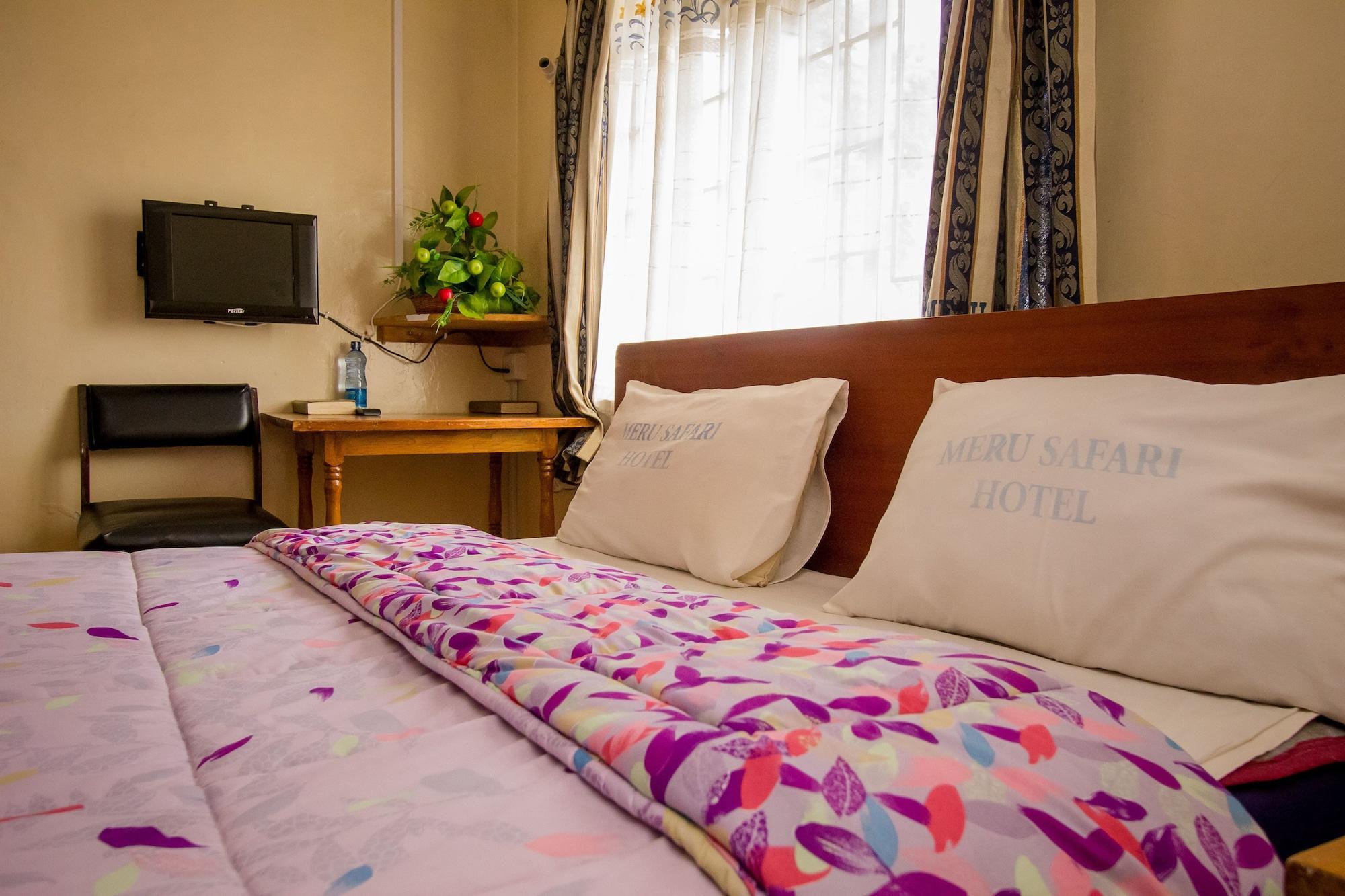 Meru Safari Hotel エクステリア 写真