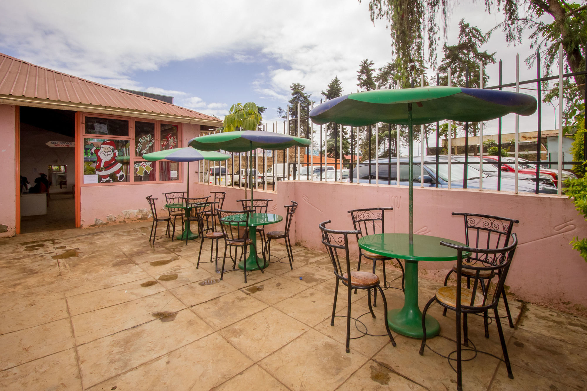 Meru Safari Hotel エクステリア 写真